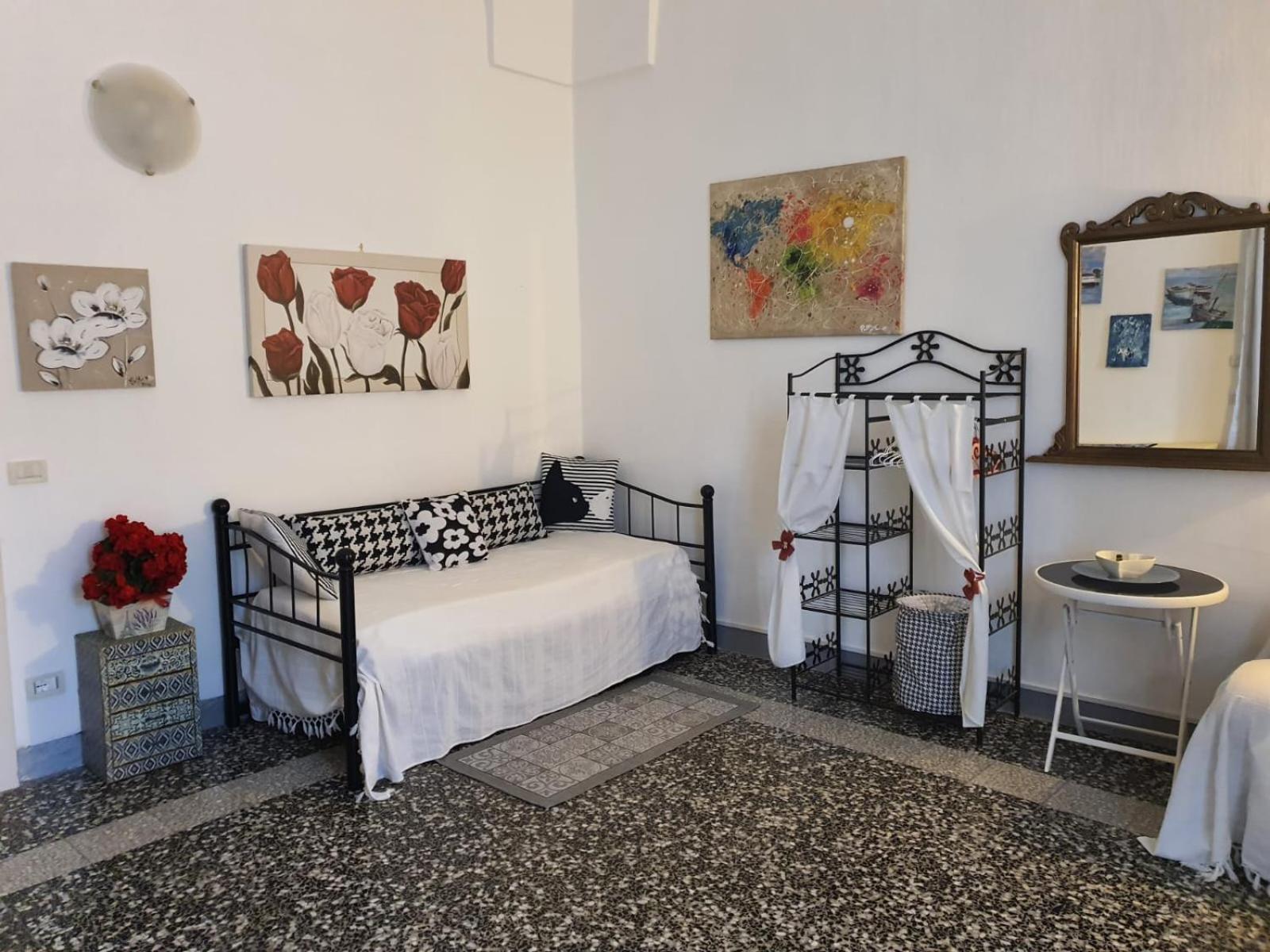 Apartment Patty Cannole